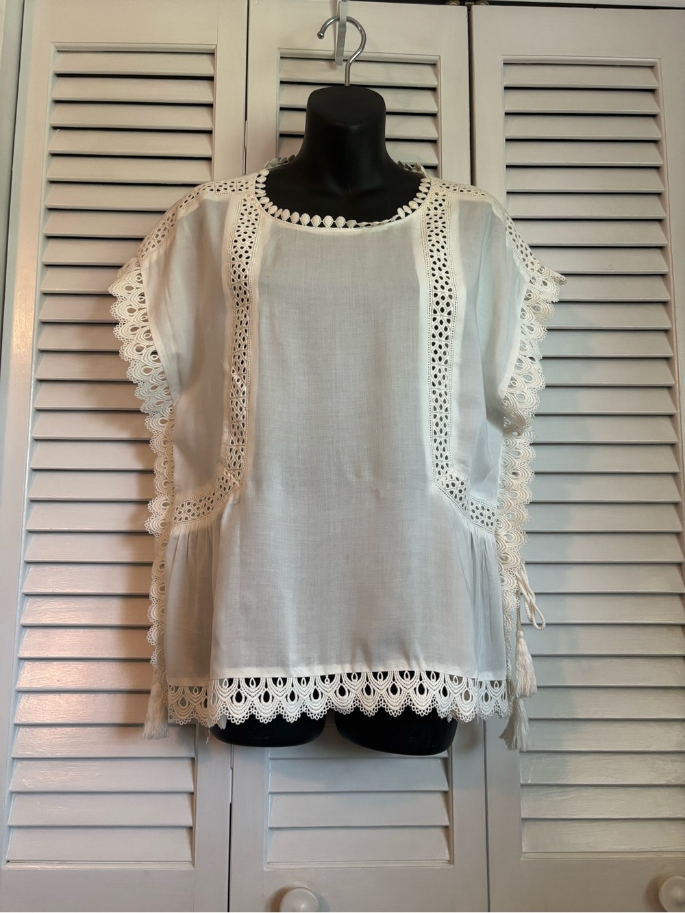 Fairy Festival Ange White Woven Lace Trim Tassel Round Neck Flutter Sleeve S